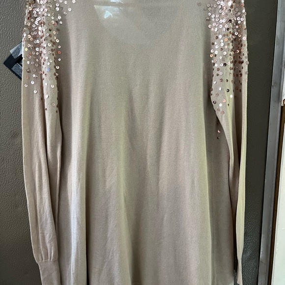 Karen Kane tank top and over sweater, Size M on Tank and small on Sweater - Picture 2 of 3